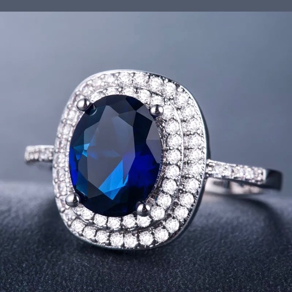 Jewelry - NWT Luxury Oval Cut Blue Sapphire Ring Sz 6